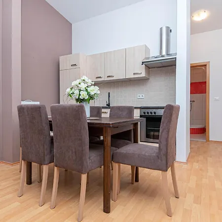 With Sea View 11 Apartment *