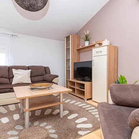 With Sea View 11 公寓