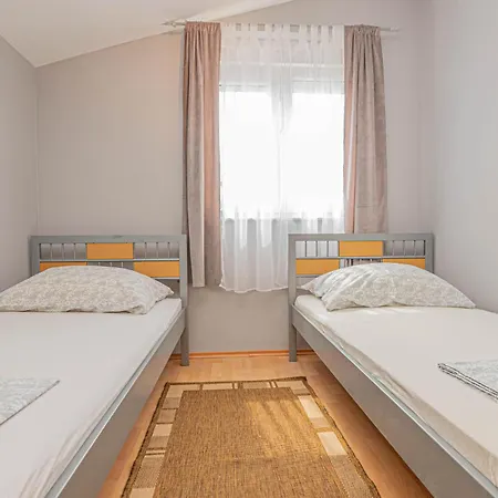 Apartment With Sea View 11