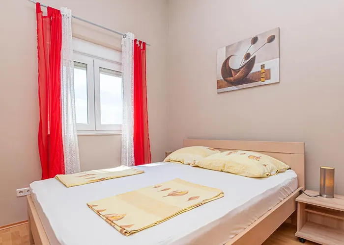 Apartament With Sea View 11 *