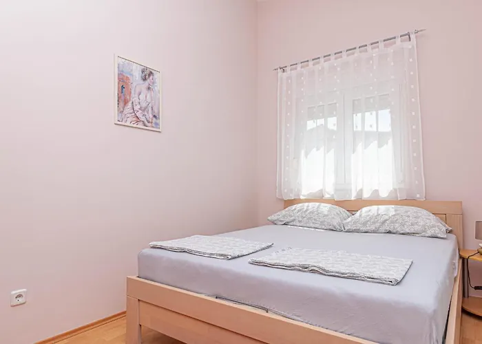 With Sea View 11 Apartament *